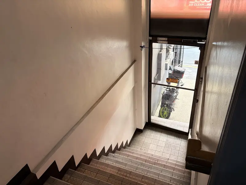 【売買】Alog Building（マカティ市）、写真3