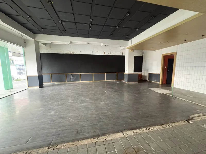 120 sqm commercial space for lease in Makati City