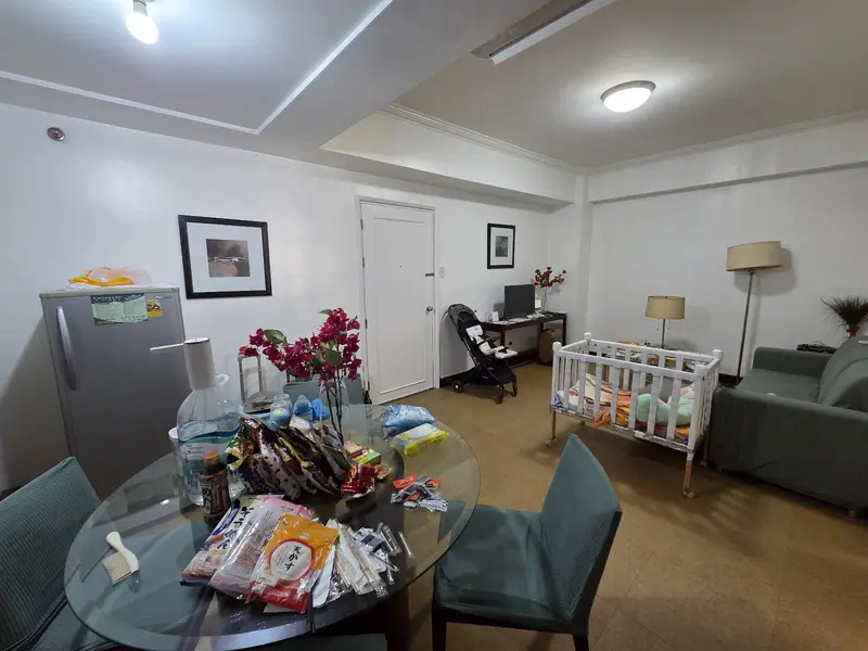 1-bedroom condo for rent in Dakota Residences, photo 2