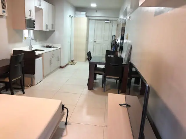 The Columns Legazpi Village 开间公寓出租，第 5 张照片