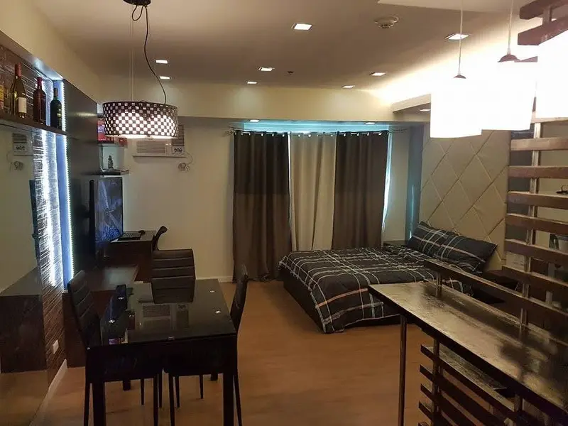 Studio · Meranti at Two Serendra