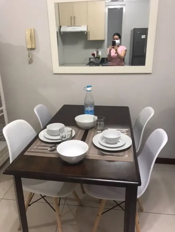 【賃貸】The Columns Legazpi Villageのスタジオタイプのコンドミニアム、写真2