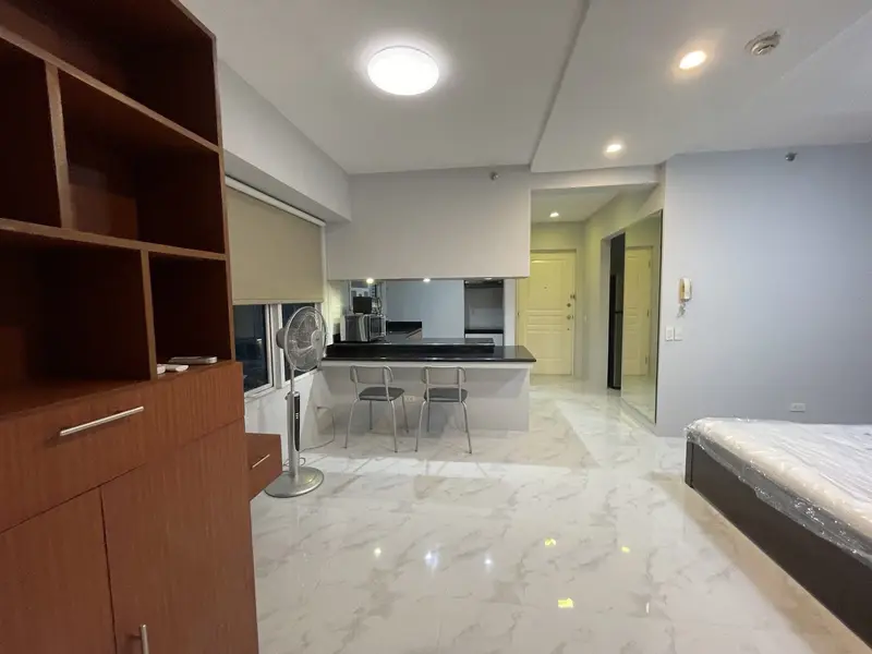 Encino at Two Serendra 스튜디오 콘도 임대, 사진 3