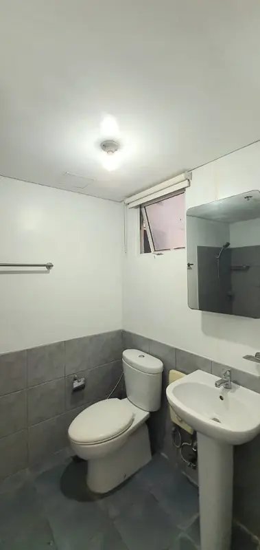 【賃貸】The Columns Legazpi Villageのスタジオタイプのコンドミニアム、写真5