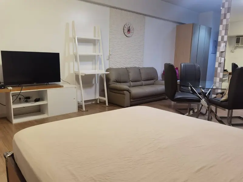Studio · Meranti at Two Serendra