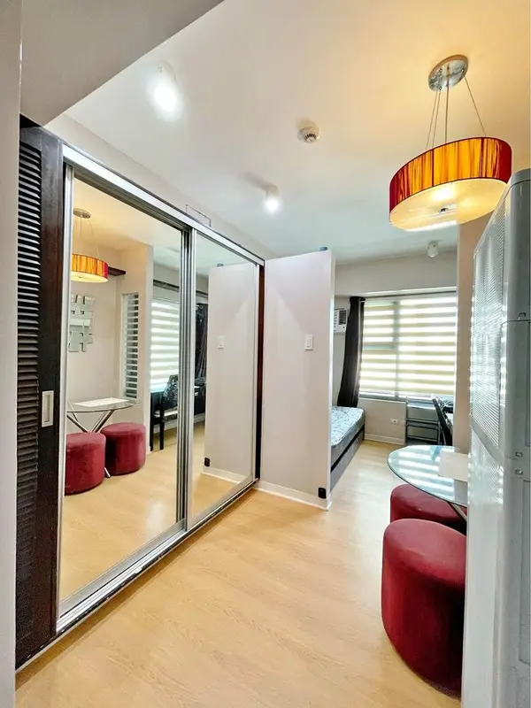 Studio · Belton Place