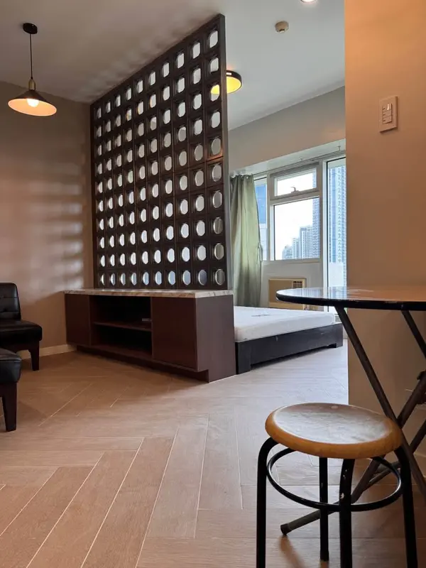 Fifth Avenue Place 开间公寓出租，第 3 张照片