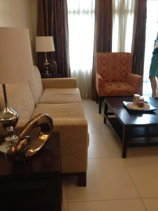 Aston at Two Serendra 1베드룸 콘도 임대, 사진 3