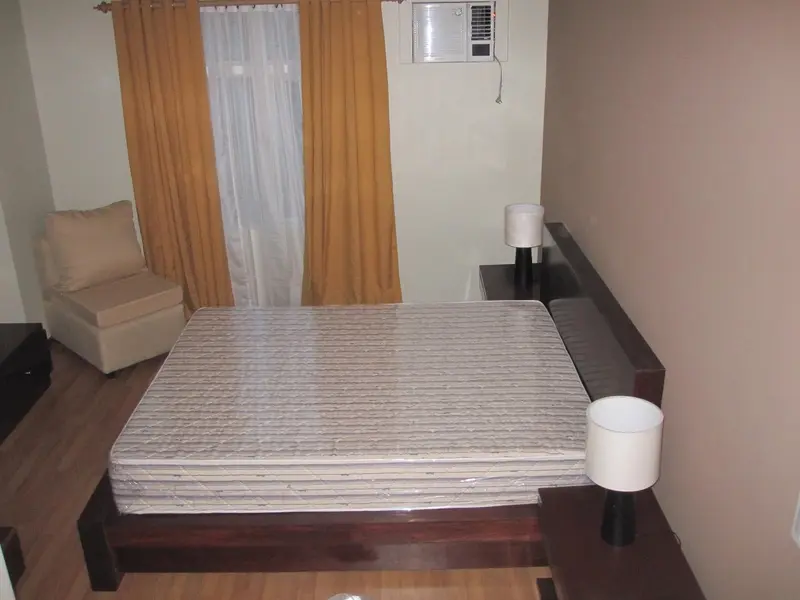 1-bedroom condo for rent in Encino at Two Serendra, photo 5