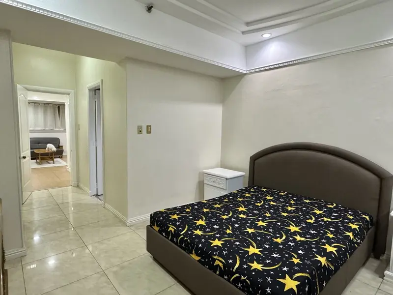 1 BR · One Lafayette Square