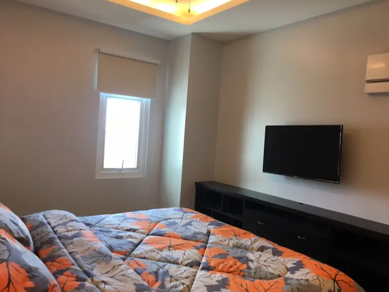 Meranti at Two Serendra 1室公寓出租，第 2 张照片