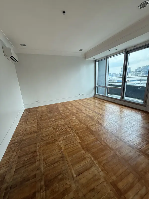 1 BR · One McKinley Place