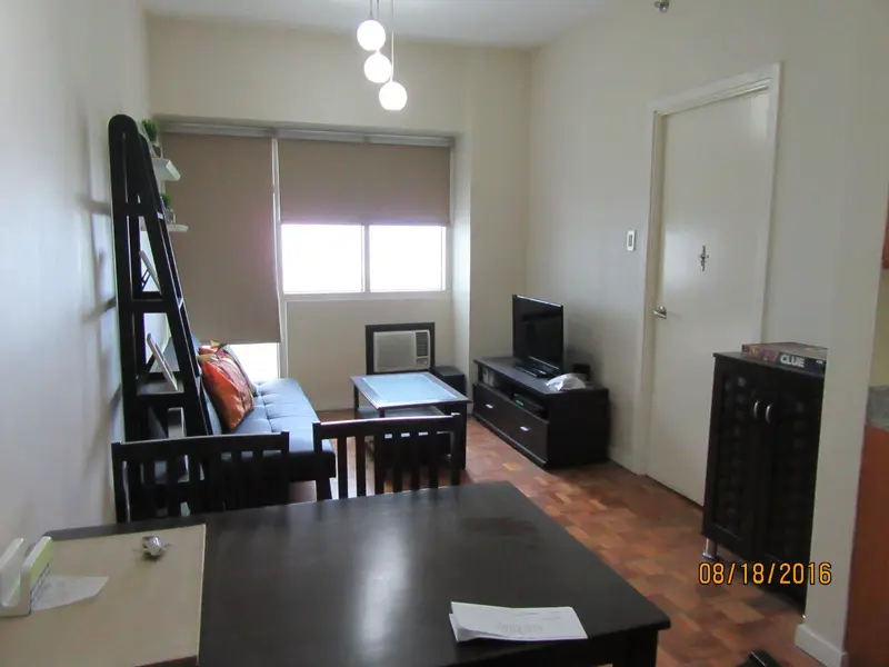 1 BR · Fifth Avenue Place