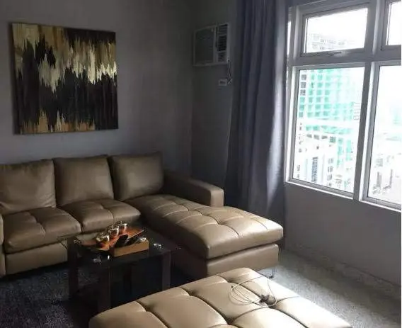 1 BR · Encino at Two Serendra