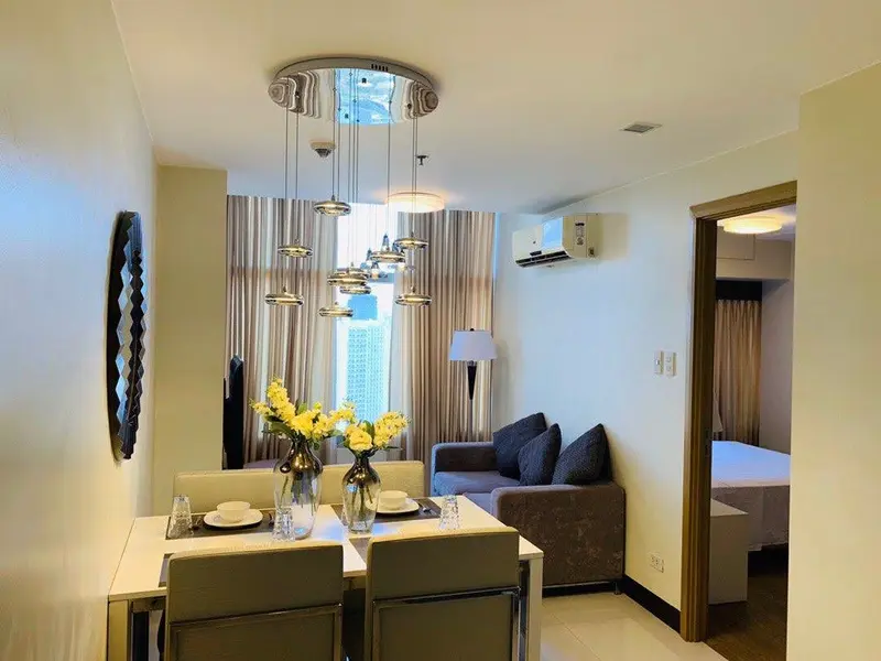1 BR · One Central