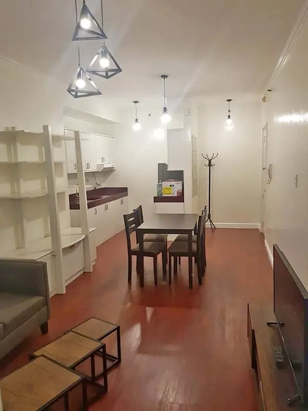 1 BR · Westgate Plaza