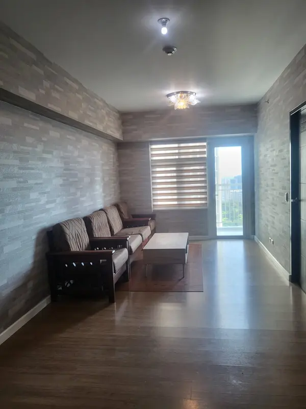 1 BR · Meranti at Two Serendra
