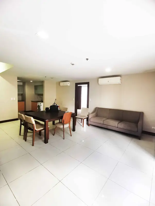 1 BR · Three Central