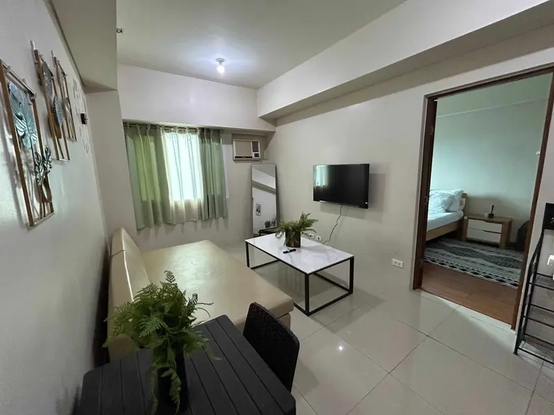 1 BR · The Beacon