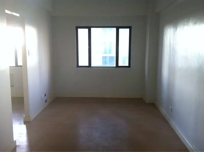 1 BR · Forbeswood Heights