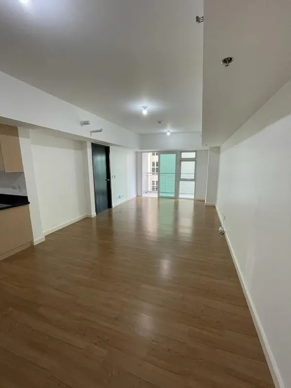 1 BR · The Veranda