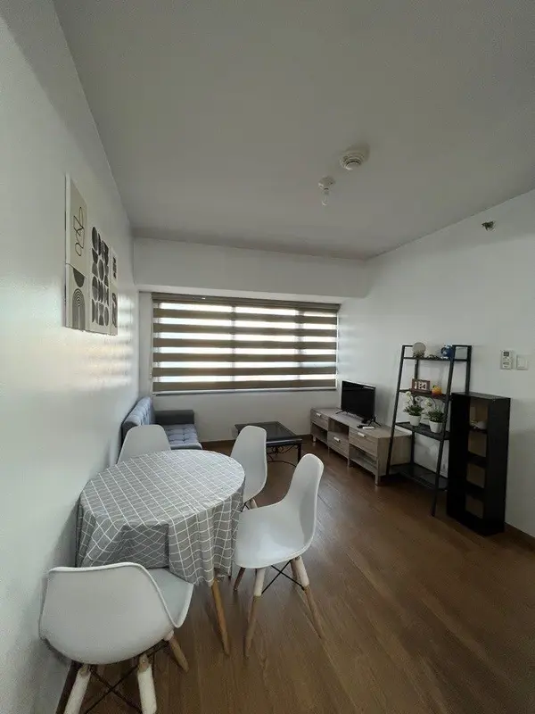 1 BR · The Rise Makati