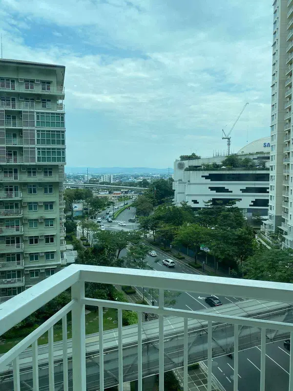 1 BR · Encino at Two Serendra