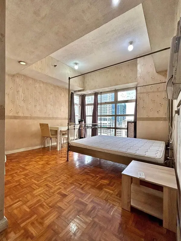 1 BR · One Lafayette Square
