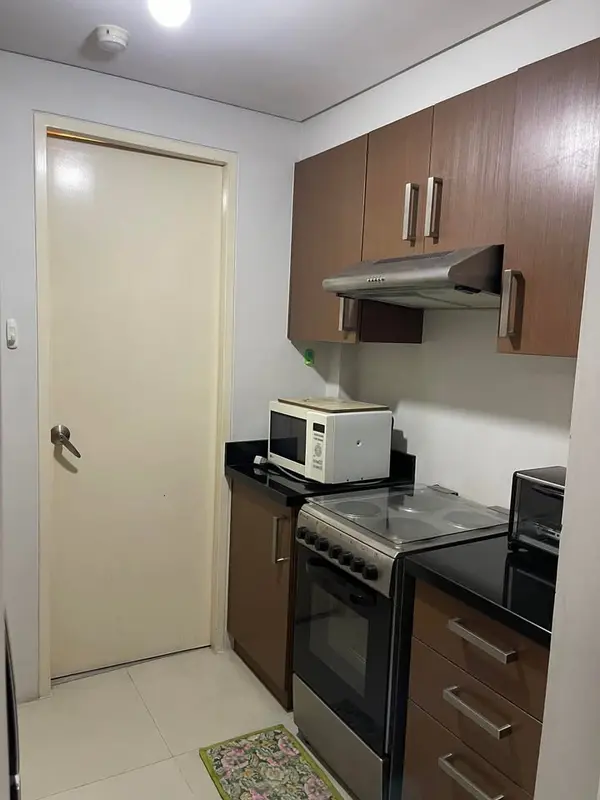 Aston at Two Serendra 1室公寓出租，第 2 张照片