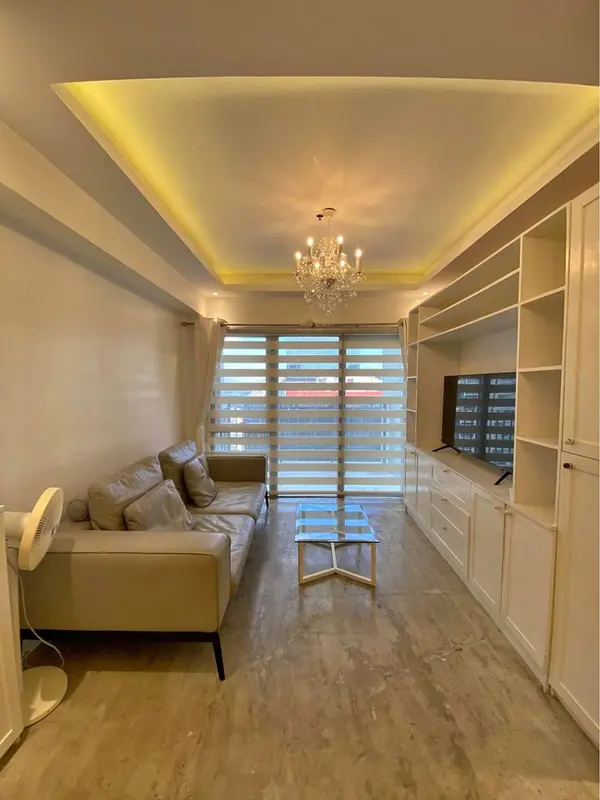 1 BR · Two Maridien