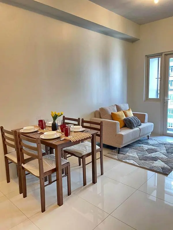 1 BR · Times Square West