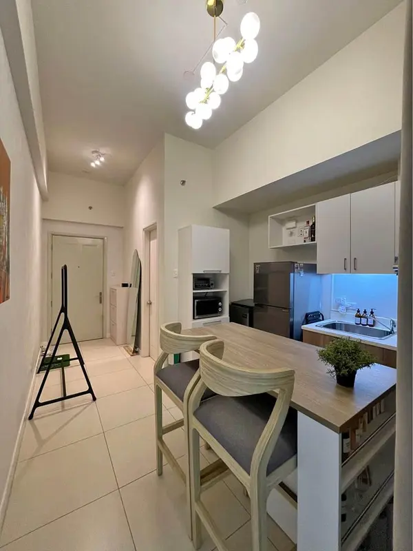 1 BR · The Vantage at Kapitolyo