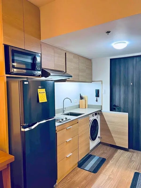 1 BR · The Rise Makati