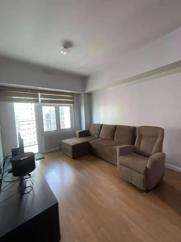 1 BR · Meranti at Two Serendra