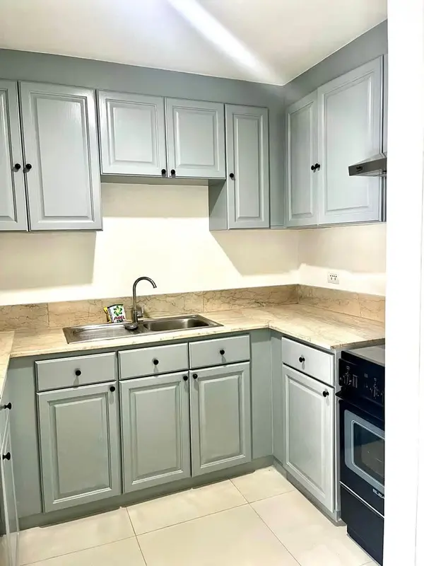 1 BR · West of Ayala