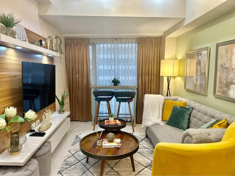 1 BR · One Eastwood Avenue Tower 2