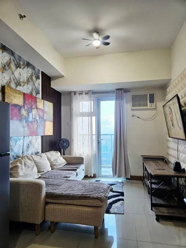 1-bedroom condo for rent in The Trion Towers, photo 1
