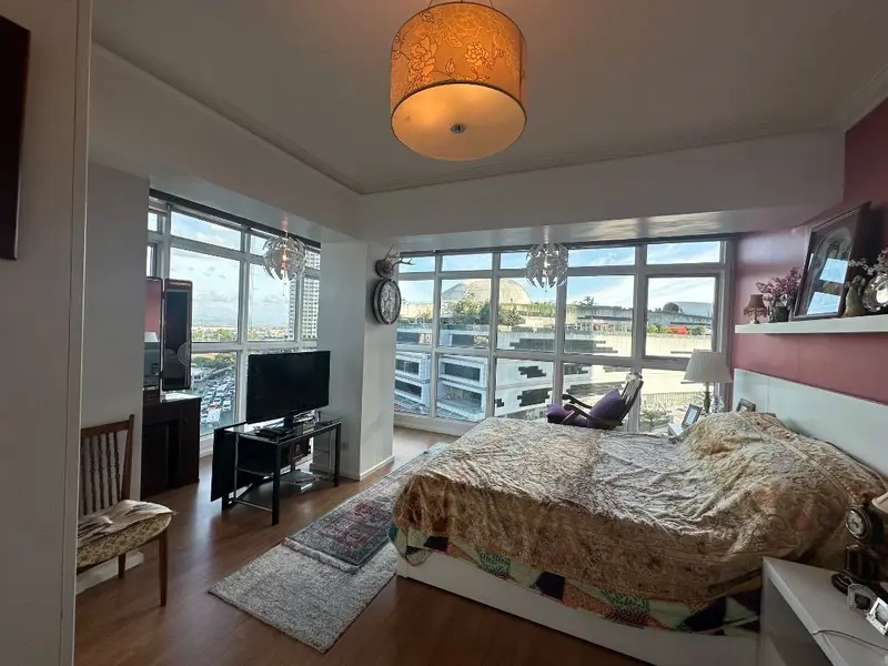 1 BR · Callery at Two Serendra