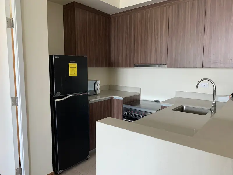 1 BR · Shang Salcedo Place
