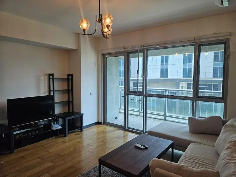 1 BR · East Tower at One Serendra