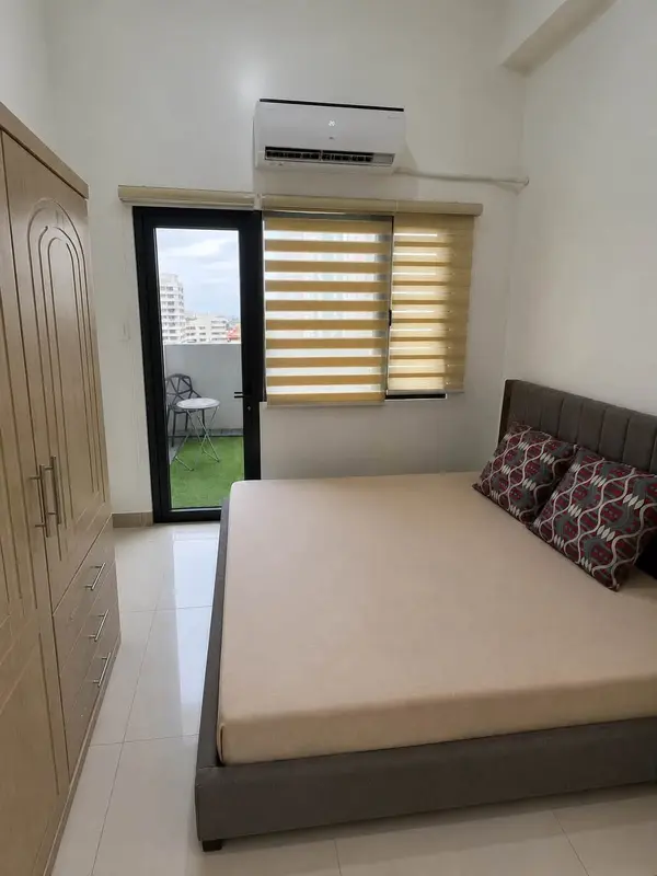 1 BR · Lush Residences