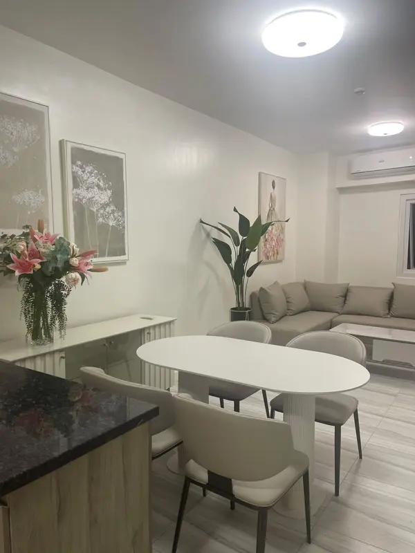 1 BR · Maven at Capitol Commons