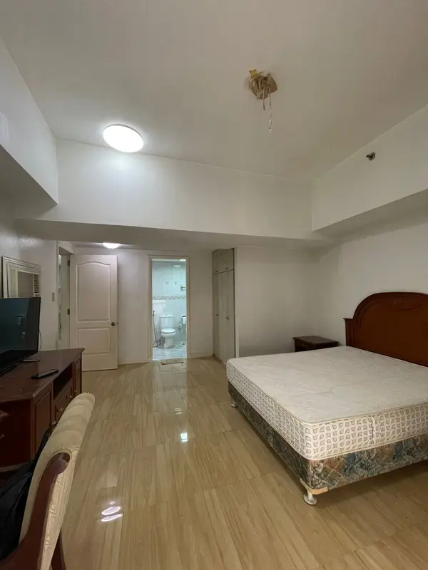1 BR · One Lafayette Square