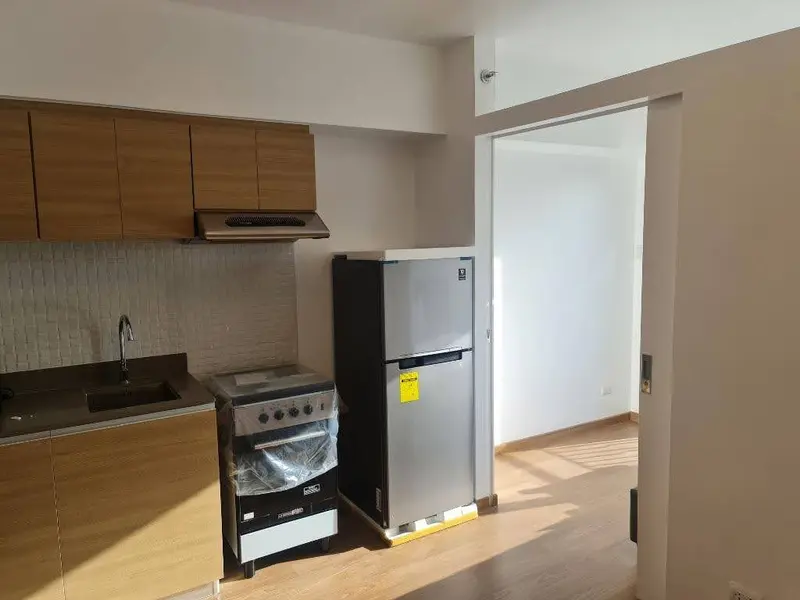1-bedroom condo for rent in The Rise Makati, photo 1