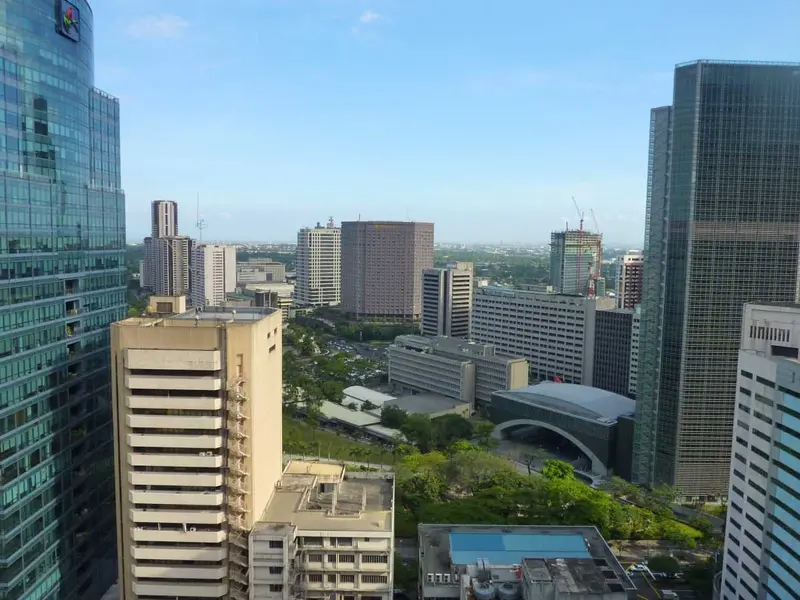 2 BR · Asia Tower