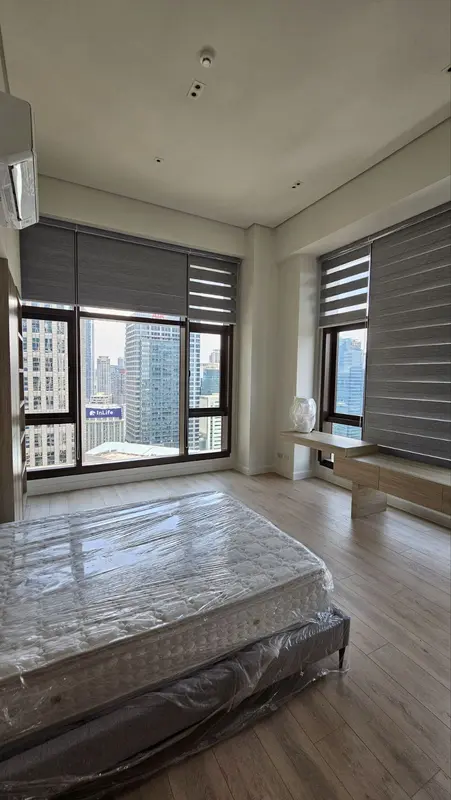 2 BR · The Shang Grand Tower