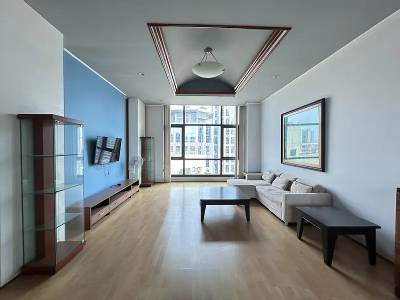 2 BR · The Shang Grand Tower