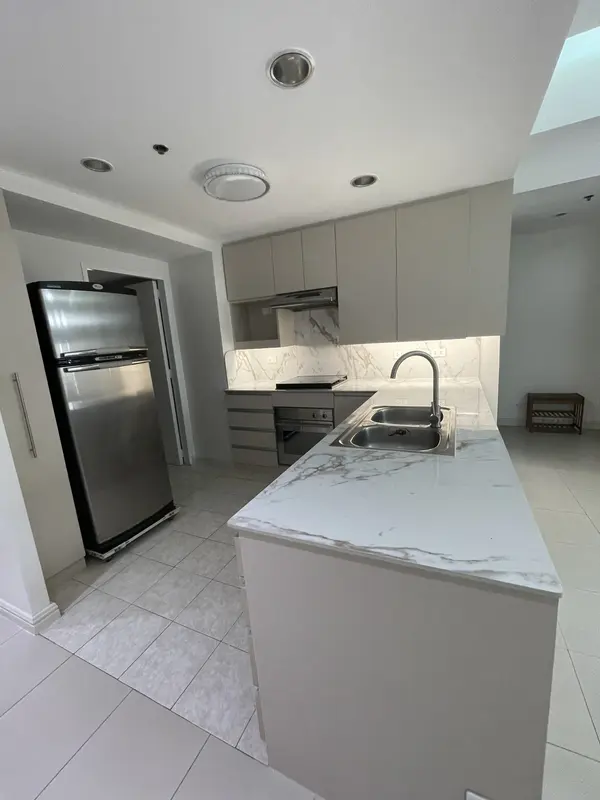 2 BR · Elizabeth Place