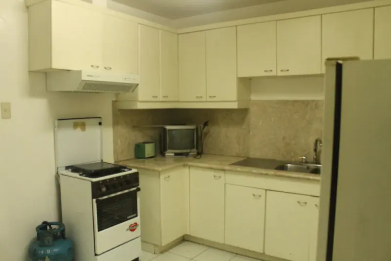 2 BR · Easton Place