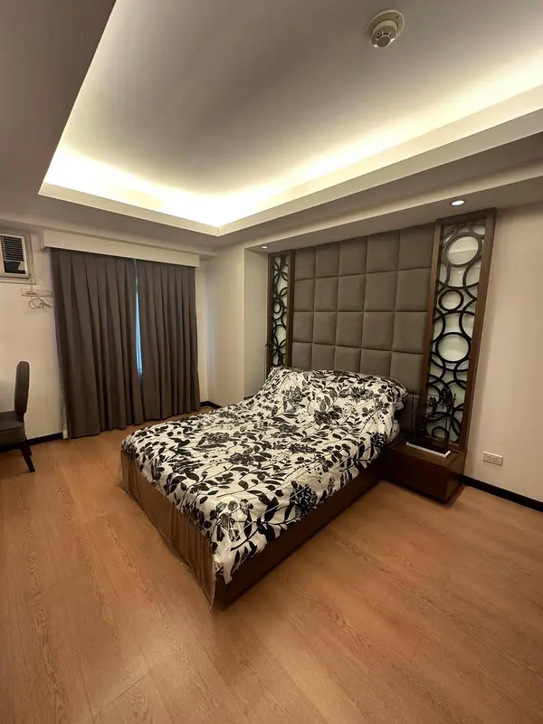 2 BR · Encino at Two Serendra